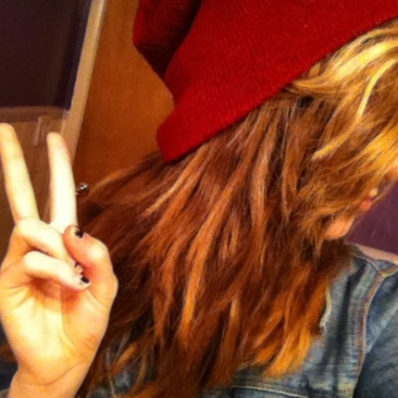 Profile Picture of Haley Knoffer (@haleyknoffer) on Poshmark