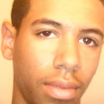 Profile Picture of Larry Sewell Jr. (@JeterS27) on Twitter