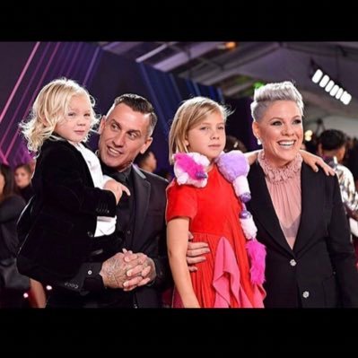 Profile Picture of P!nk, Carey & Kids (@PinkCareyKids) on Twitter