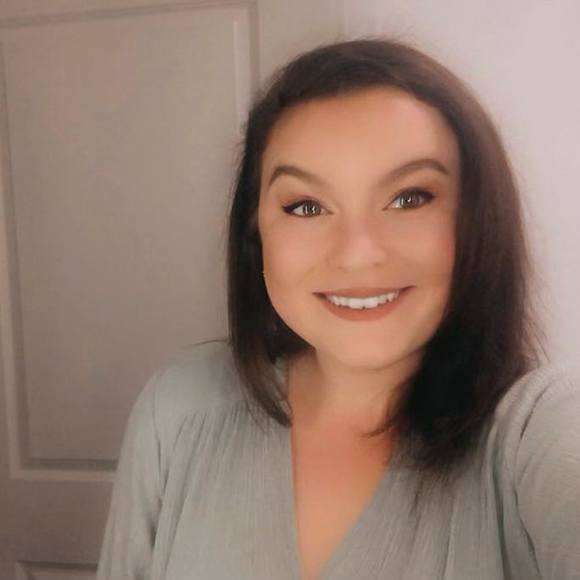 Profile Picture of Samantha Preddy (@sgpreddy) on Poshmark