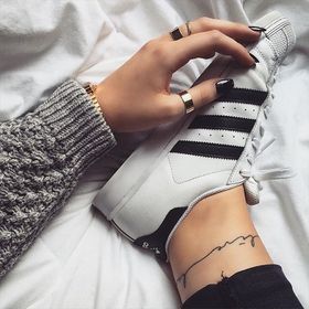 Profile Picture of Daniela O (@cortezdaniela96) on Pinterest