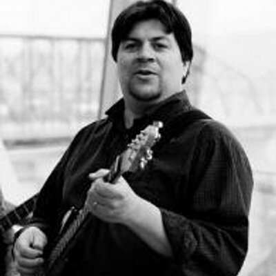 Profile Picture of Jon Colston (@Musicinstruct) on Twitter