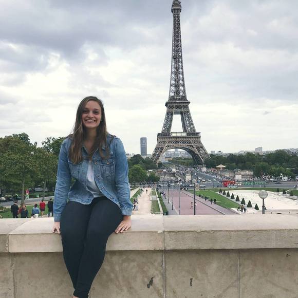 Profile Picture of Bethany Gaertig (@bethanygaertig) on Poshmark