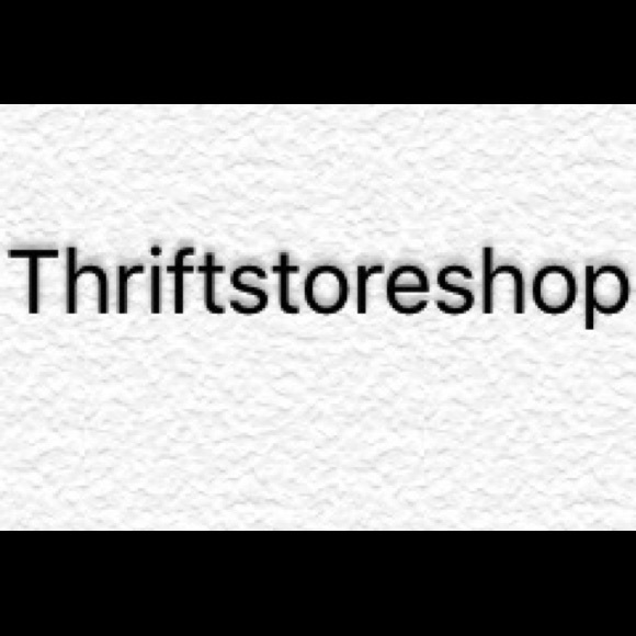 Profile Picture of Rose Ada (@thriftstore04) on Poshmark