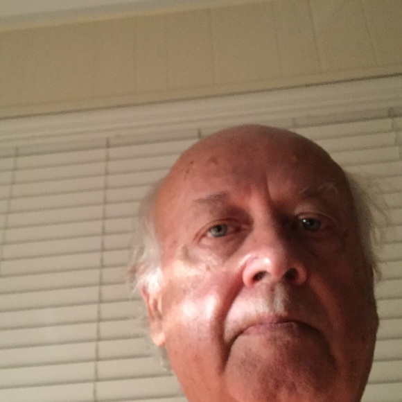 Profile Picture of Bo Walters (@bo2walters) on Poshmark