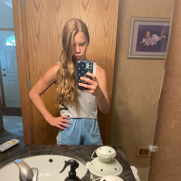 Profile Picture of Autumn Struebing (@autumnstruebing) on Poshmark