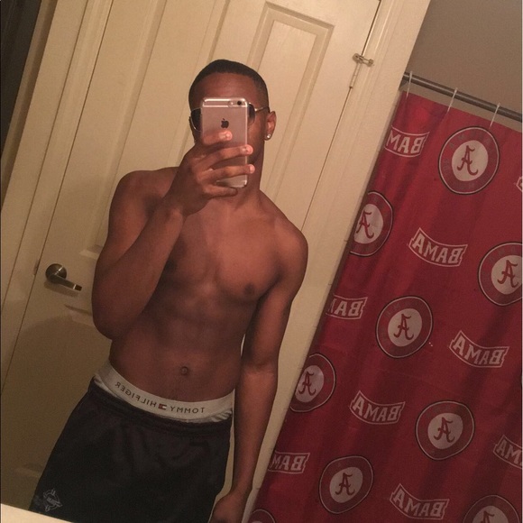 Profile Picture of Lamarcus Echols (@lecho319) on Poshmark
