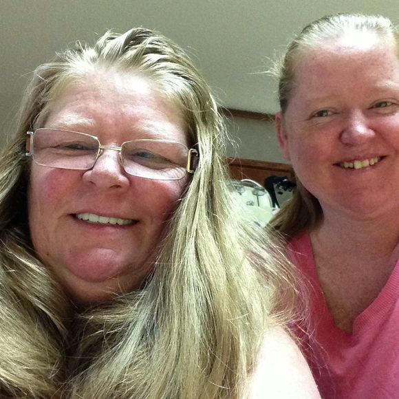 Profile Picture of Linda Hanishewsky (@lhanishewsky) on Poshmark