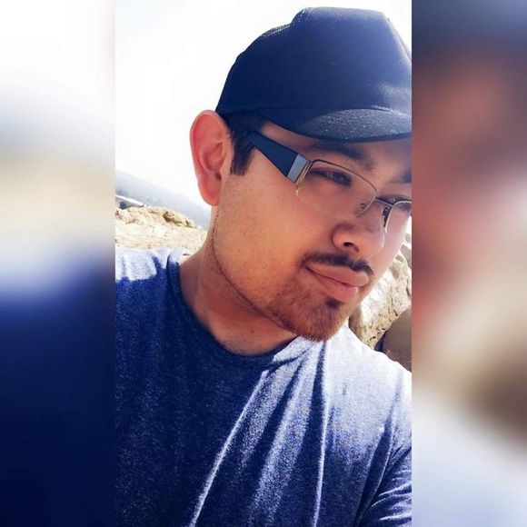 Profile Picture of David Rangel (@davey05492) on Poshmark