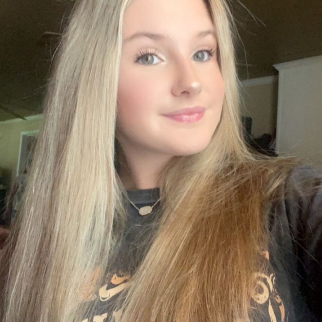 Profile Picture of Addison🤍 (@addison.nowell) on Tiktok
