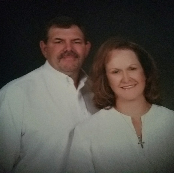 Profile Picture of Sheila Casey (@hmh5283) on Poshmark