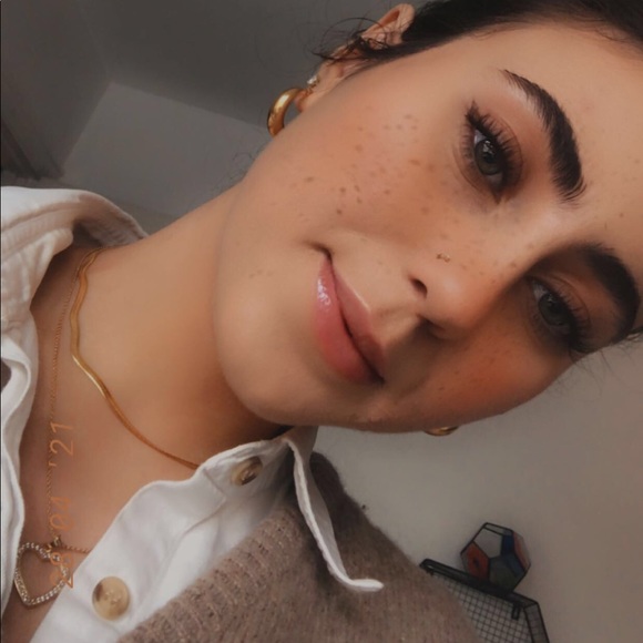 Profile Picture of Noha Jalafi (@nohakj) on Poshmark