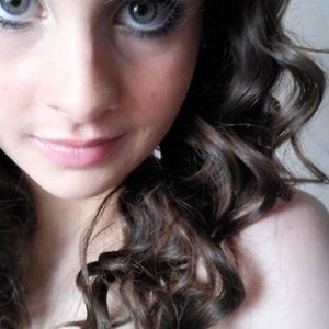 Profile Picture of Alison Hunt (@ali5onhunt) on Myspace