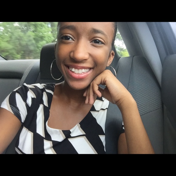 Profile Picture of Tierra Bradsher (@lashaenicole12) on Poshmark