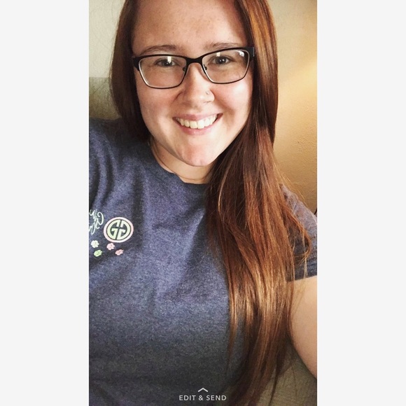 Profile Picture of Haley Poynter (@halespoyn) on Poshmark