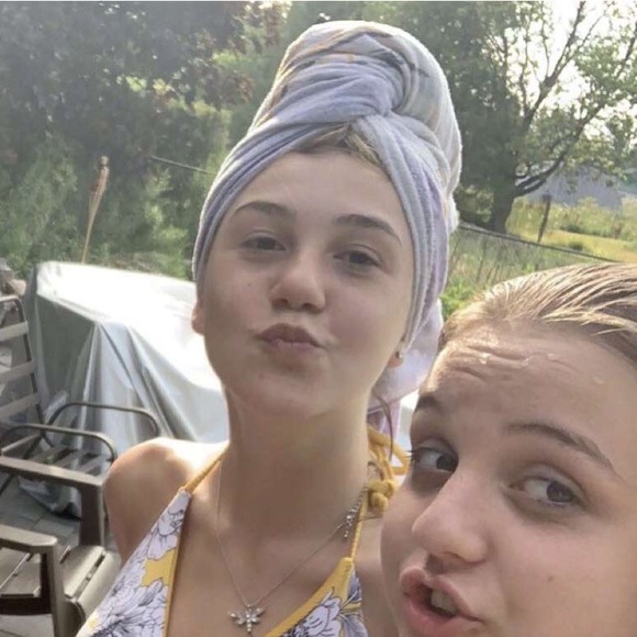 Profile Picture of Maya Stemarie (@maya_stemarie3) on Poshmark