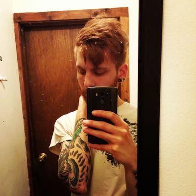 Profile Picture of Ian Moyer (@Manofmuchfire) on Twitter