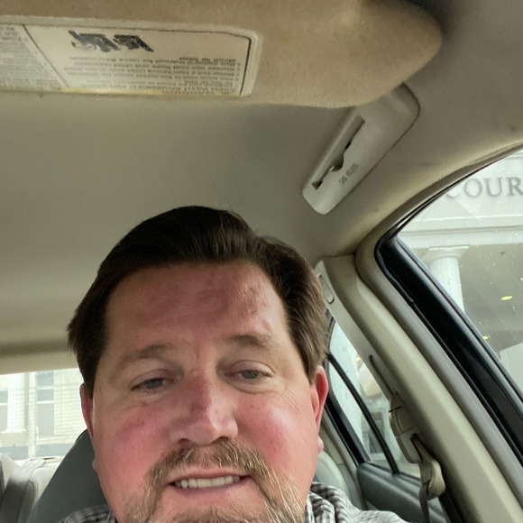 Profile Picture of Steve Howell (@stevehowell367) on Poshmark