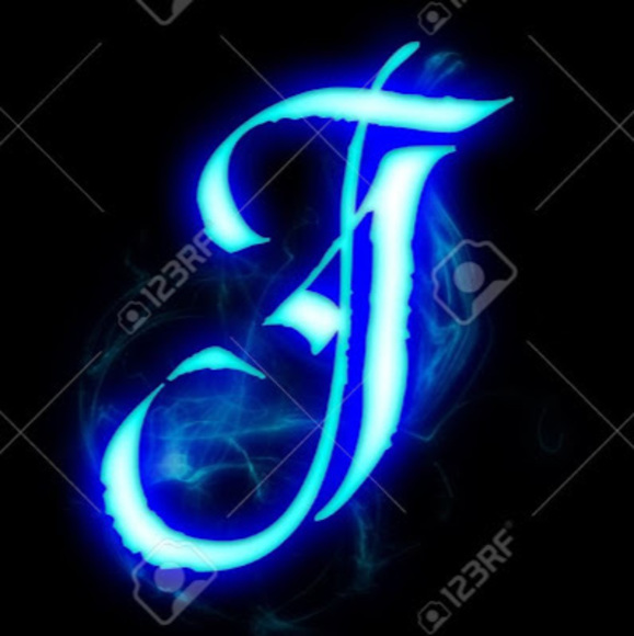 Profile Picture of Jonathan Gifford (@jonathanpg9637) on Poshmark