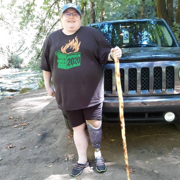 Profile Picture of Angela Grabinski (@angelagrabinski) on Poshmark