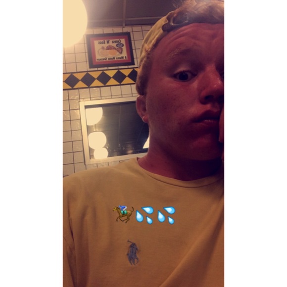 Profile Picture of Matthew Muckey (@_matthew22_) on Poshmark
