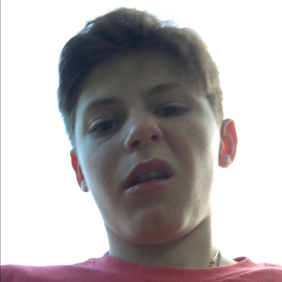 Profile Picture of Shane Bussard (@shane2019) on Poshmark