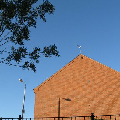 Profile Picture of Jonathon Hodges (@jbl0ndie) on Twitter