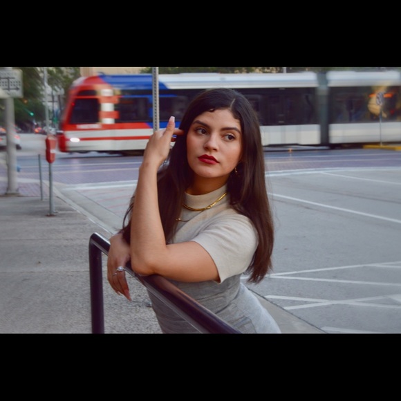 Profile Picture of Elisa Rochi (@luisalozan28) on Poshmark