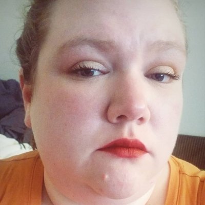 Profile Picture of Amanda 🎄❤ (@Ex_ter_min_8) on Twitter