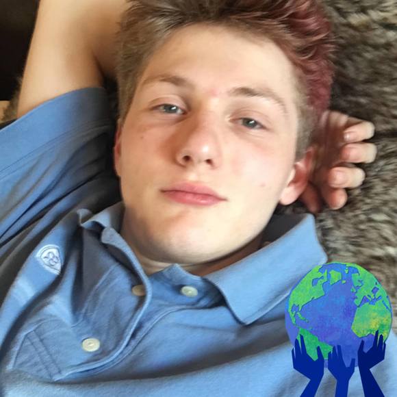 Profile Picture of David Vertz (@davidvertz) on Poshmark