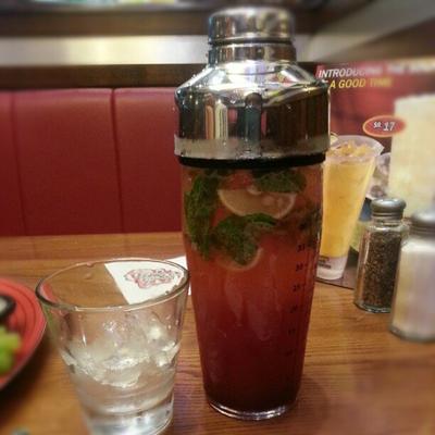 Profile Picture of Edwin Jennings (@deepspacemou89) on Twitter