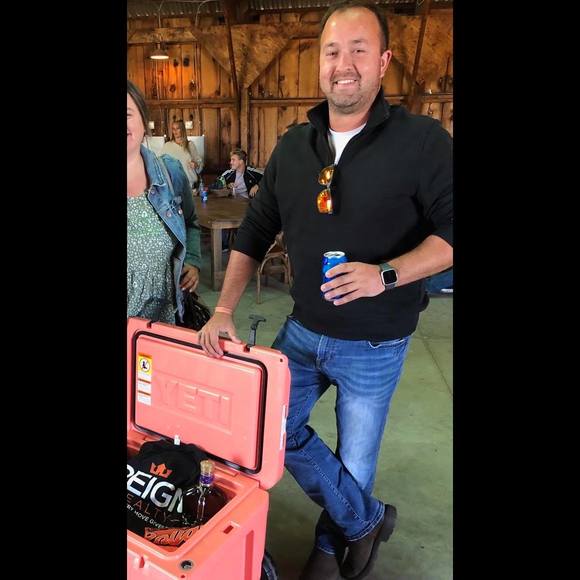 Profile Picture of Karl Glendenning (@karlglendenning) on Poshmark