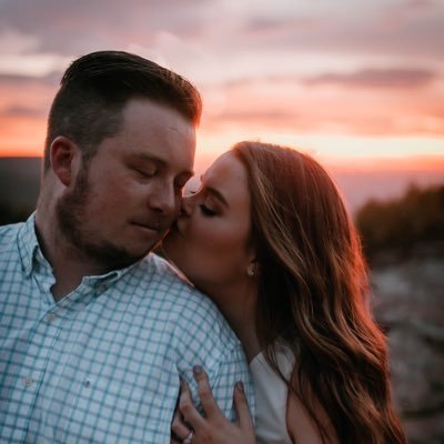 Profile Picture of Michaela Papasan (@kell_bell66) on Twitter