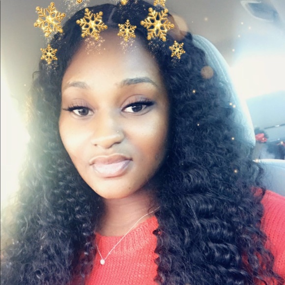 Profile Picture of Jasmine Mckenzie (@jasminemck2) on Poshmark