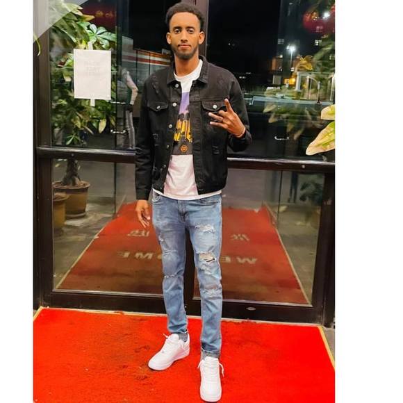 Profile Picture of Abdifatah Omar (@abdifatah_omar) on Poshmark