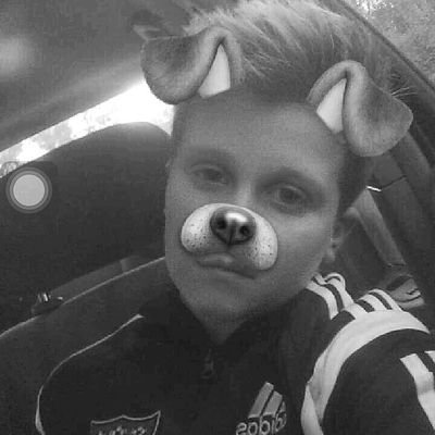 Profile Picture of Nicholas (@Nicholas1Corson) on Twitter