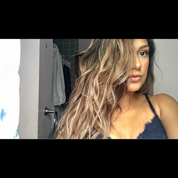 Profile Picture of Jasmine Babilonia (@jabilonia_) on Poshmark