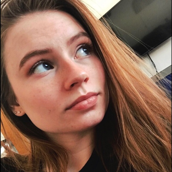 Profile Picture of Kaitlyn Fandl (@kfandl2) on Poshmark