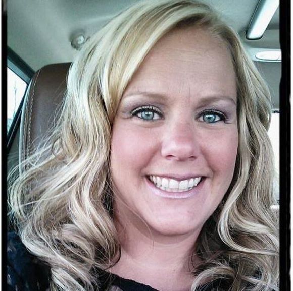 Profile Picture of Emily zeigler Doak (@etz033) on Poshmark