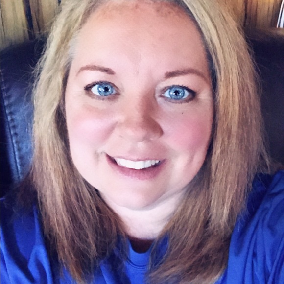 Profile Picture of Tammy Keaton (@tkeaton1) on Poshmark