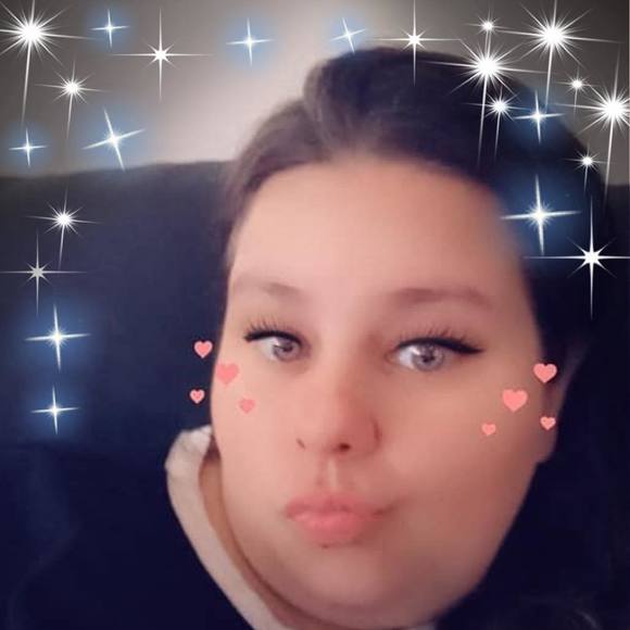 Profile Picture of Crystal Winters (@mother3421) on Poshmark