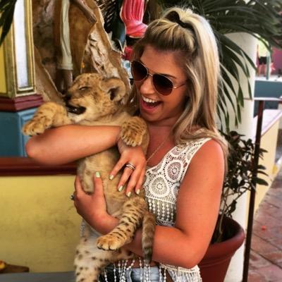 Profile Picture of Alexis Watson (@Lexi_04) on Twitter