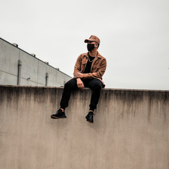 Profile Picture of Brandon Labak (@brandonlabak) on Poshmark