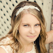 Profile Picture of Paula Schneider (@schneiderville00) on Youtube