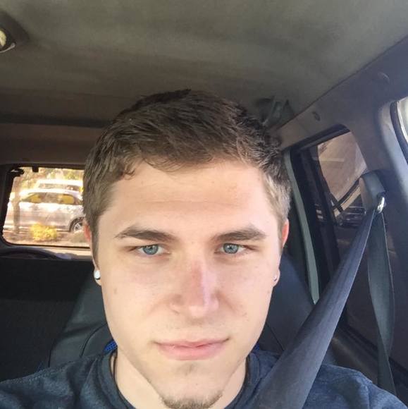 Profile Picture of Tim Self (@tself4) on Poshmark