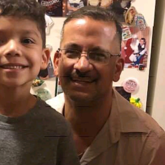 Profile Picture of Nelson Rivera (@abcde4_) on Poshmark