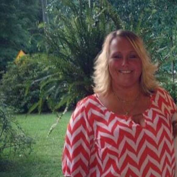 Profile Picture of Joey n tonya Weaver (@tonya_alliece) on Poshmark