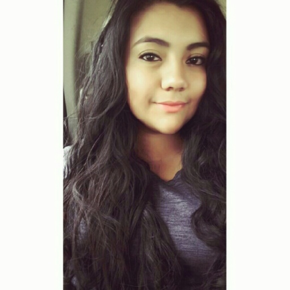 Profile Picture of Paula Augusto (@pauaugusto) on Poshmark