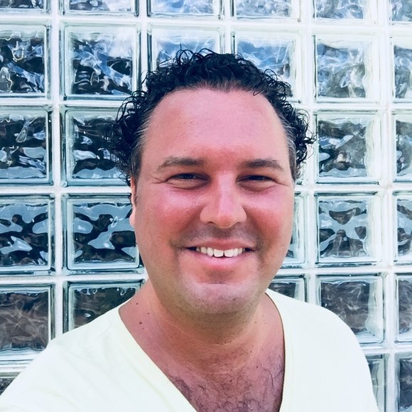 Profile Picture of Allen Kreitzer (@ajk461) on Poshmark