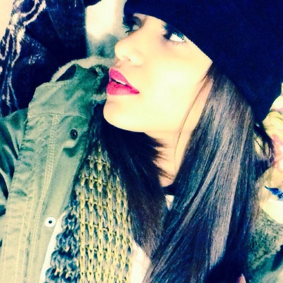 Profile Picture of Jismely Polanco (@jismely) on Poshmark